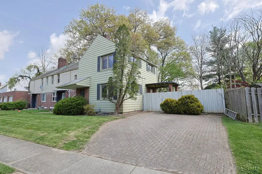 22 Avenell Lane, Greenhills, OH 45218 - #2
