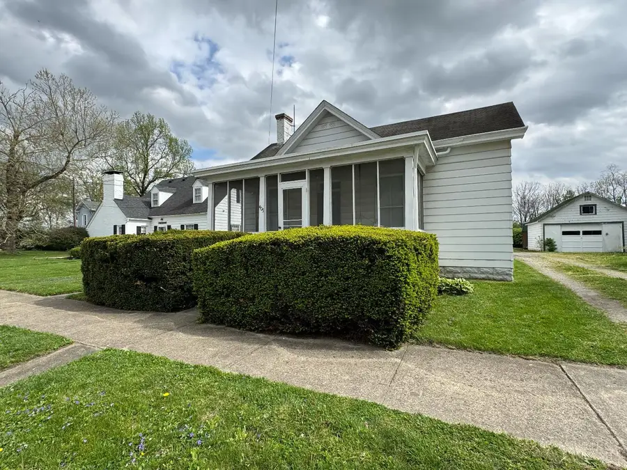 405 W Main Street, Blanchester, OH 45107 - #3