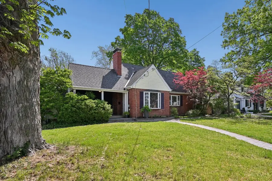 5094 E Eastwood Circle, Cincinnati, OH 45227 - #3