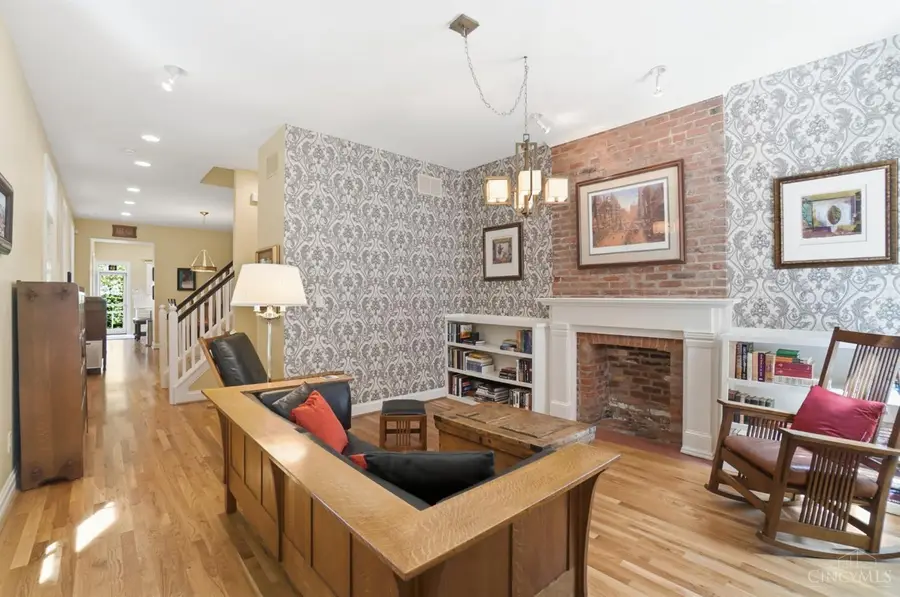 426 E Twelfth Street, Cincinnati, OH 45202 - #2