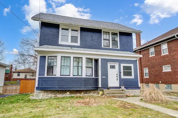 2945 Mignon Avenue, Cincinnati, OH 45211