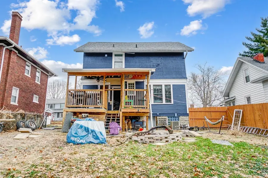 2945 Mignon Avenue, Cincinnati, OH 45211 - #2