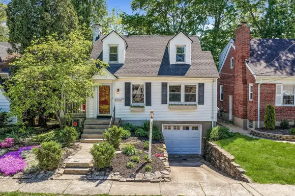 3443 Oakview Place, Cincinnati, OH 45209