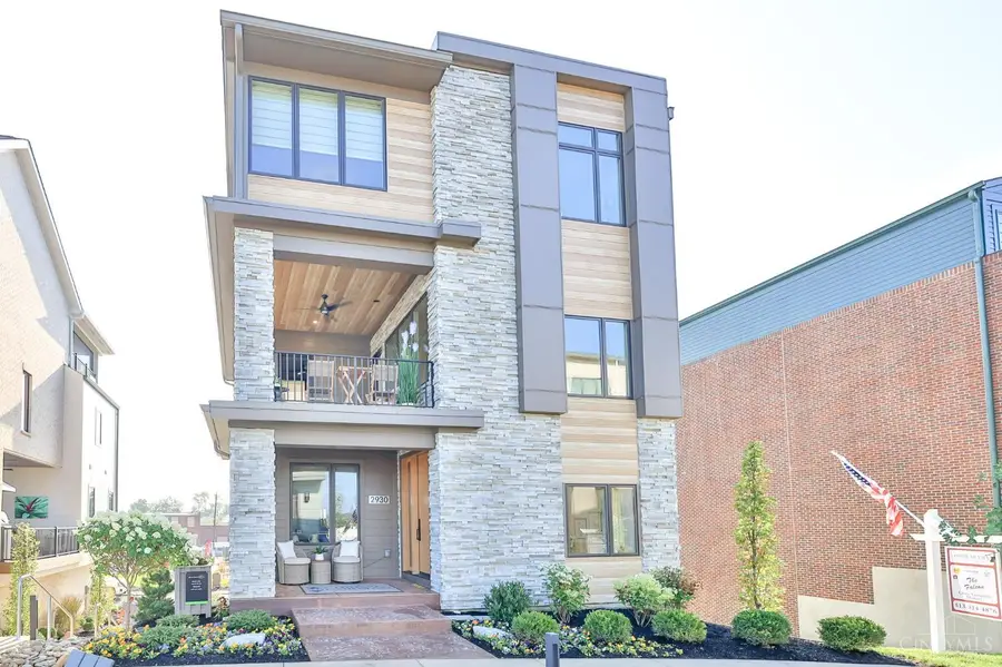 2930 Three Oaks Lane, Cincinnati, OH 45209 - #3