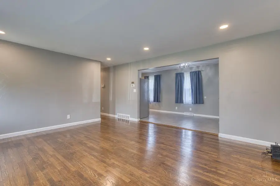 996 Mckelvey Road, Springfield, OH 45231 - #3