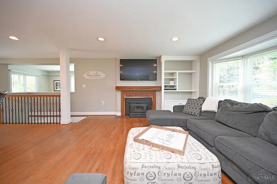 6866 Kenwood Road, Madeira, OH 45243 - #2