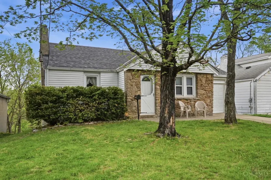 3294 Alpine Place, Cincinnati, OH 45211 - #2