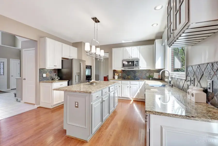 6215 Holly Hill Lane, West Chester, OH 45069 - #2