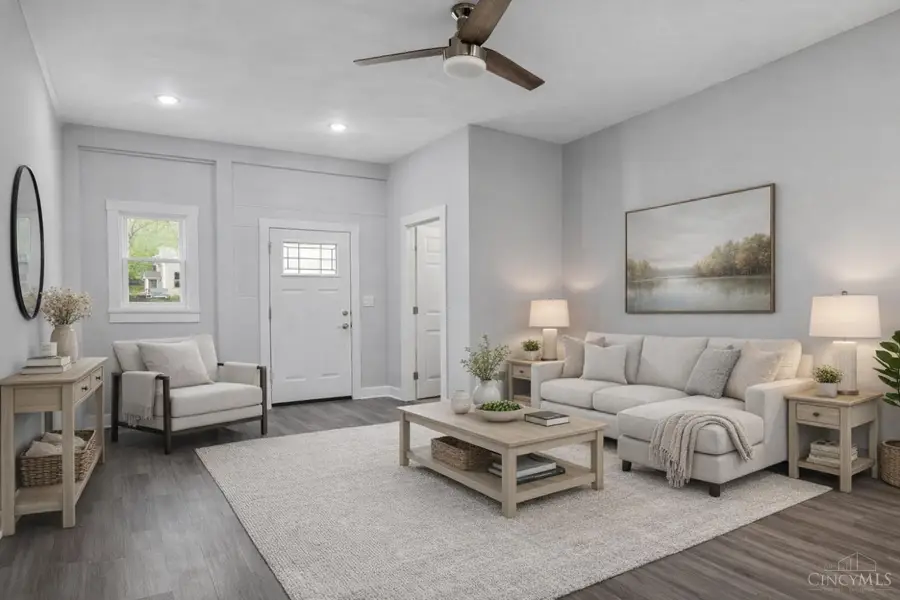 4534 Kirby Avenue, Cincinnati, OH 45223 - #3