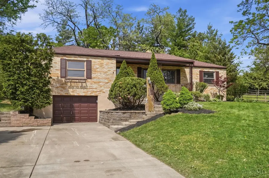 3510 Crestnoll Lane, Monfort Heights, OH 45211 - #2