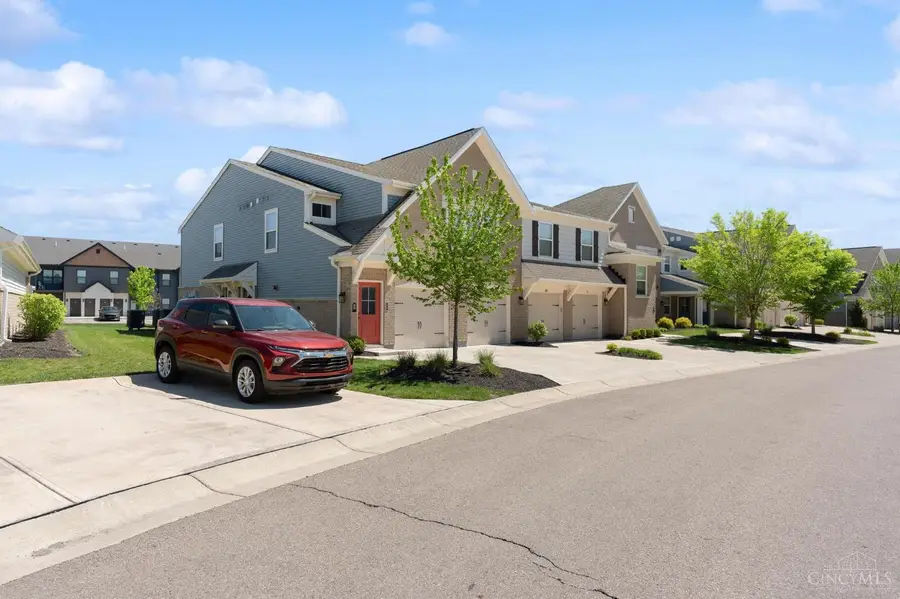 88 Old Pond Road, Springboro, OH 45066 - #2