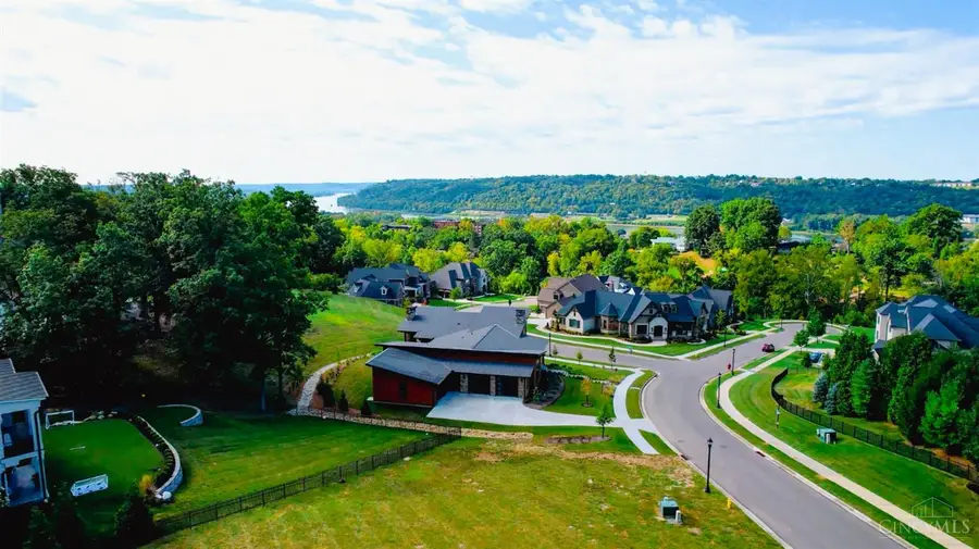 2531 Grandin Road, Cincinnati, OH 45208 - #3