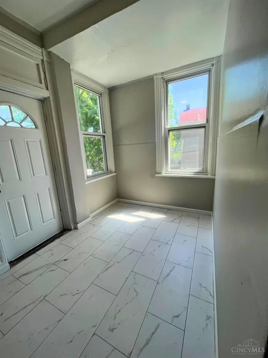 1918 Elm Avenue, Norwood, OH 45212 - #2