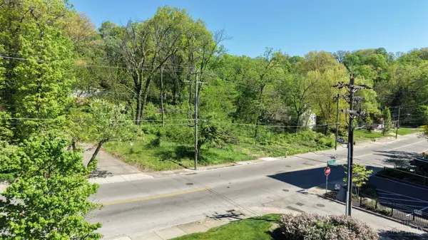 1812 William Howard Taft Road, Cincinnati, OH 45206