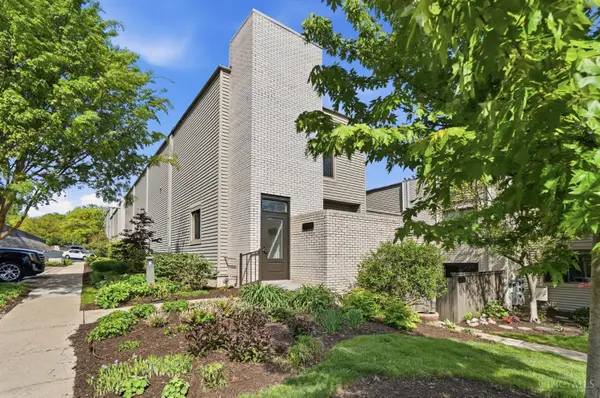 2388 Dana Avenue, Cincinnati, OH 45208