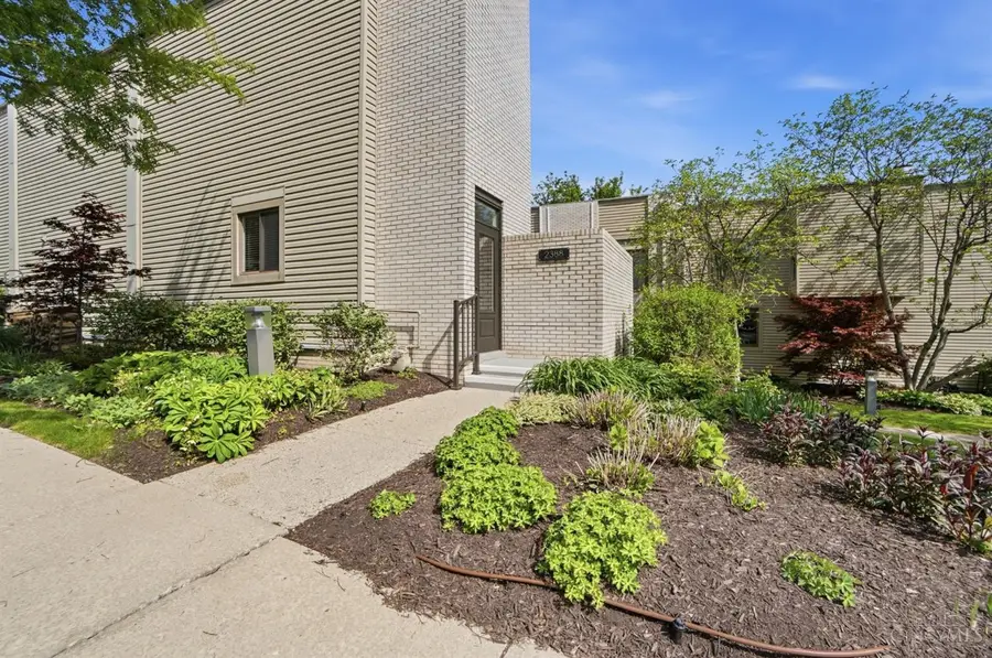 2388 Dana Avenue, Cincinnati, OH 45208 - #2