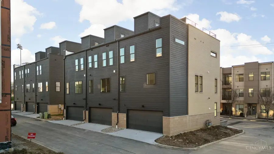 3014 Woodburn Avenue, Cincinnati, OH 45206 - #3