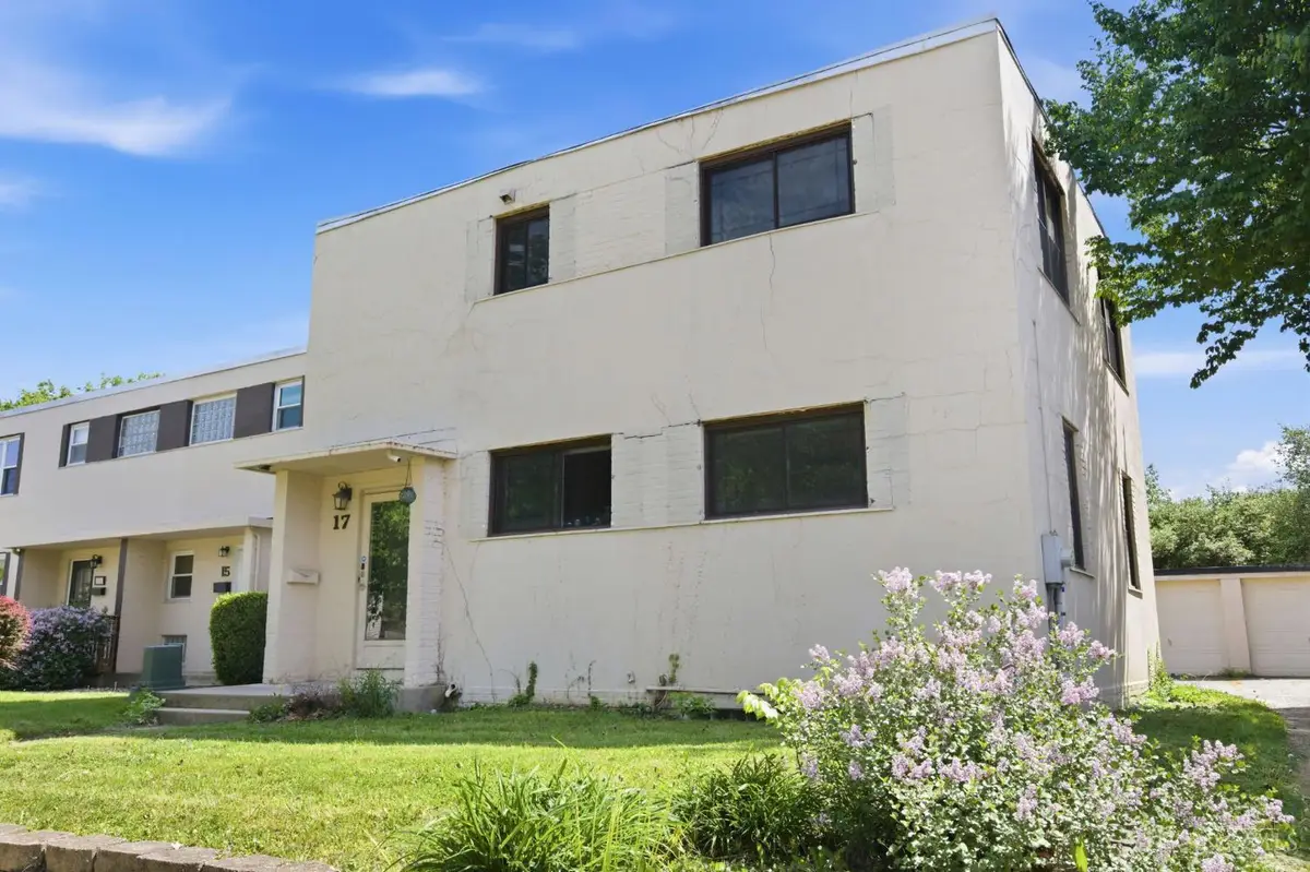 17 Andover Road, Greenhills, OH 45218 - #1