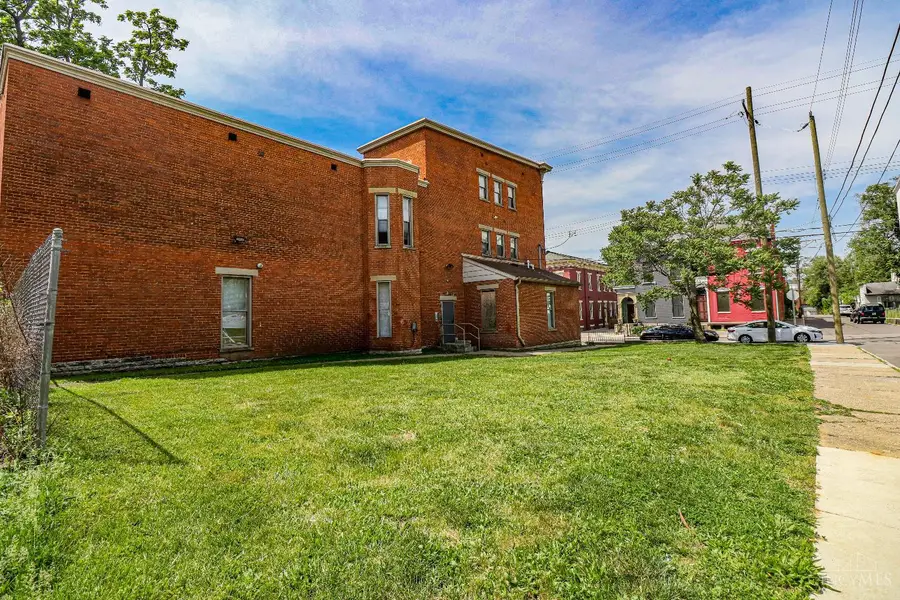 1816 Baymiller Street, Cincinnati, OH 45214 - #3