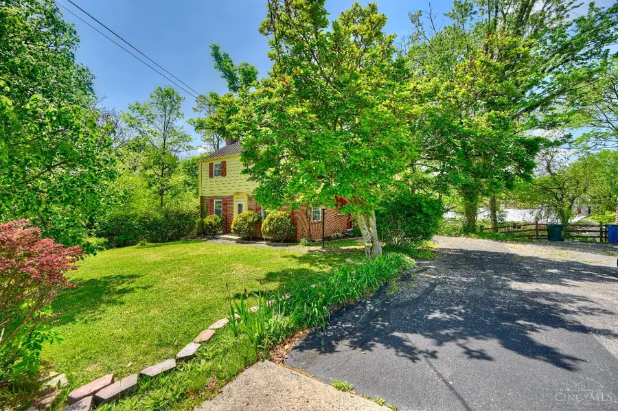 3401 Ferncroft Drive, Cincinnati, OH 45211 - #3