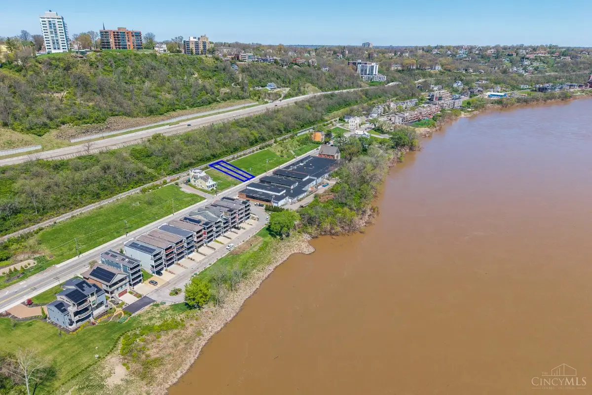 2008 Riverside Drive, Cincinnati, OH 45202 - #1