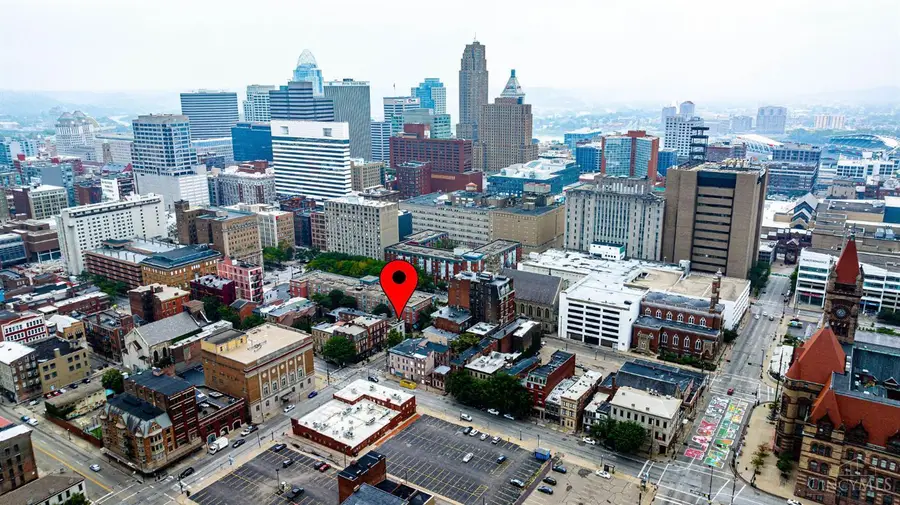 808 Elm Street #2C, Cincinnati, OH 45202 - #3