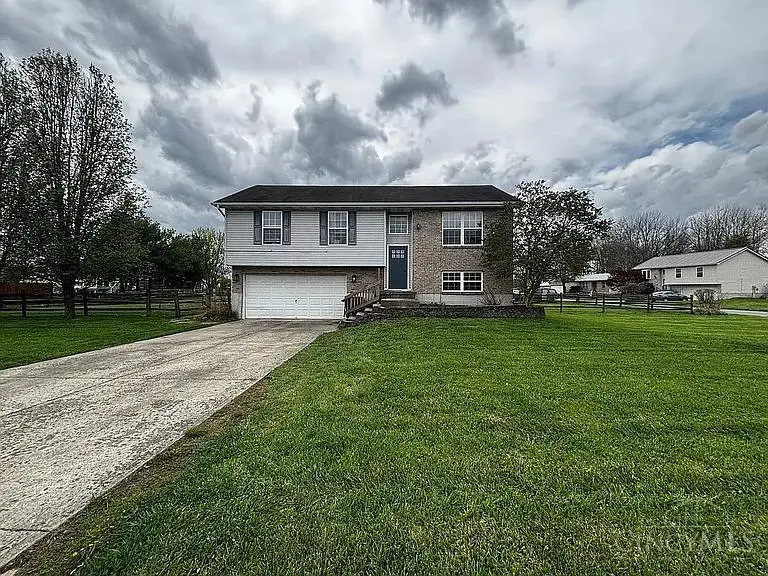 210 E Robin Avenue, Mount Orab, OH 45154 - #1