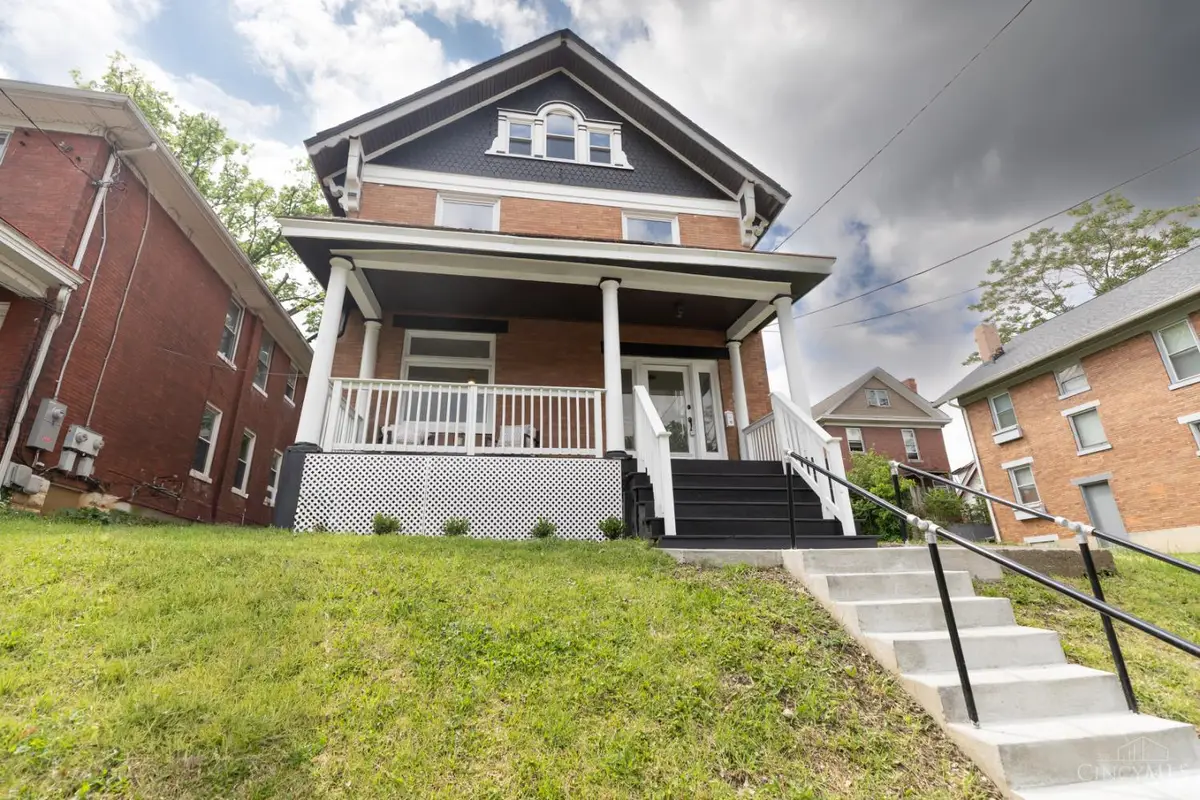1537 Dixmont Avenue, Cincinnati, OH 45207 - #1