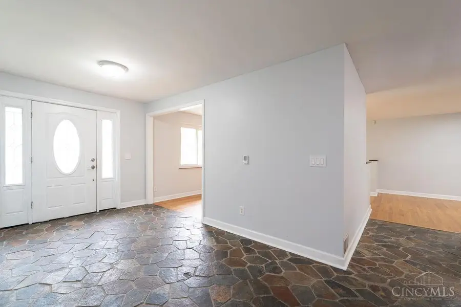 684 Smiley Avenue, Springdale, OH 45246 - #2