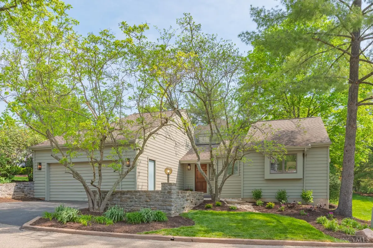 9 Falling Brook Lane, Blue Ash, OH 45241 - #1