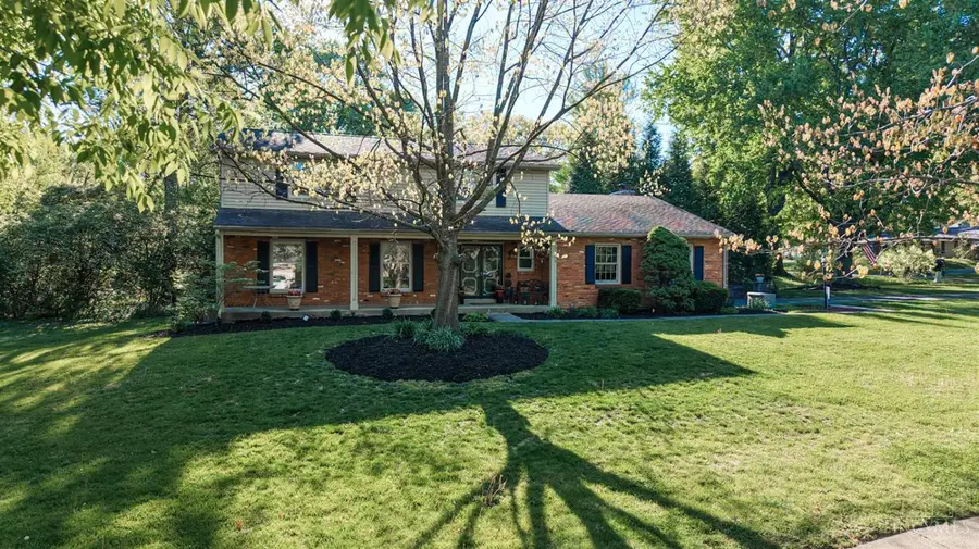 328 Circlewood Lane, Wyoming, OH 45215 - #2
