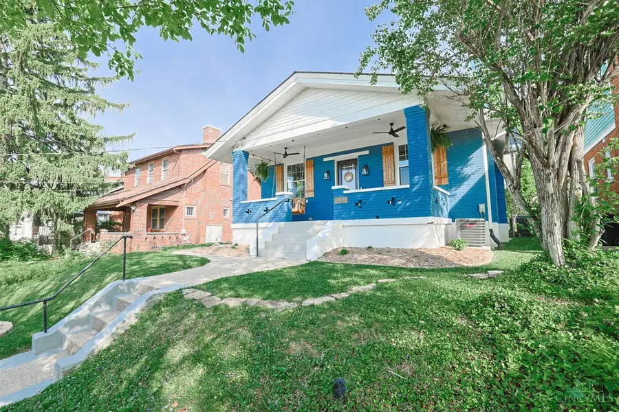 1628 S Argyle Place, Cincinnati, OH 45223 - #2