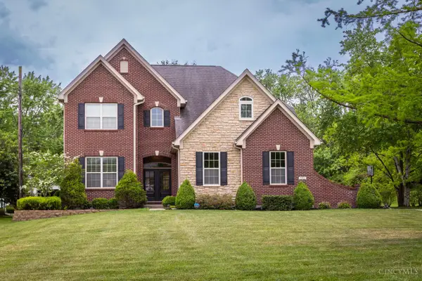 7953 Huntersknoll Court, Montgomery, OH 45242