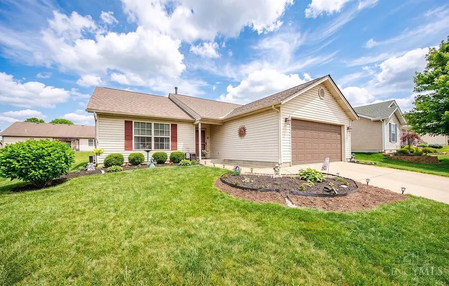 61 W Persimmon Drive, Hamilton, OH 45013 - #2