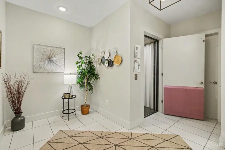 436 Boal Street, Cincinnati, OH 45202 - #3