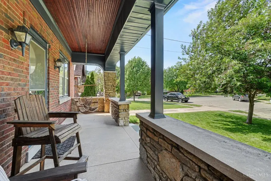 3231 E Darwin Avenue, Cincinnati, OH 45211 - #2