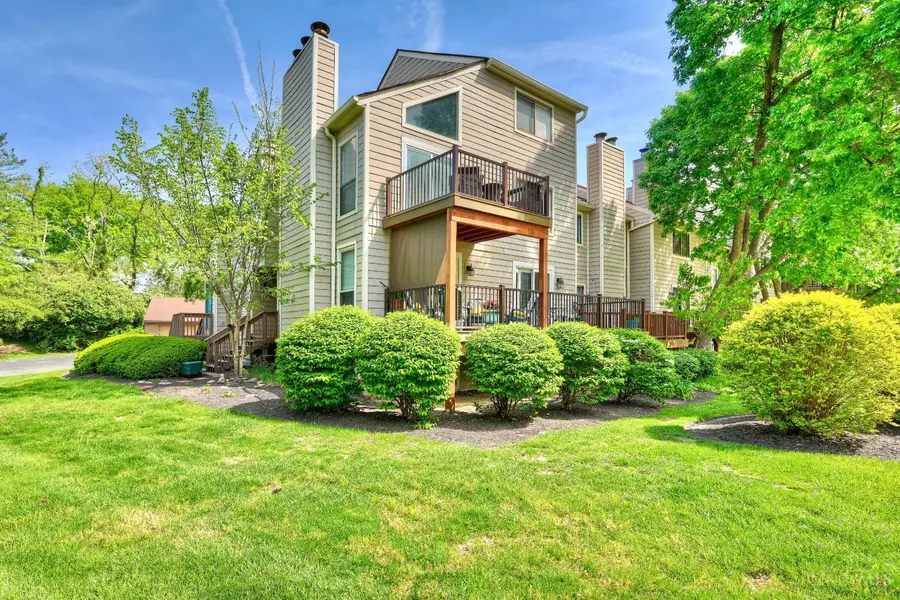 9450 Hunters Creek Drive, Cincinnati, OH 45242 - #2