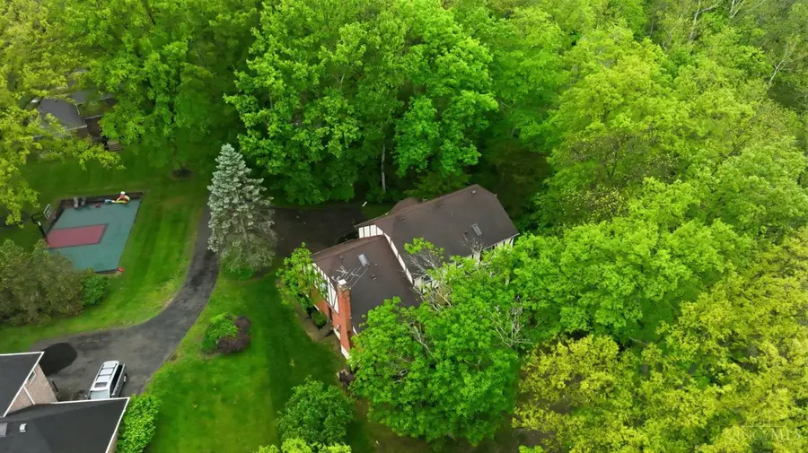 9018 Winthrop Drive, Montgomery, OH 45249 - #2