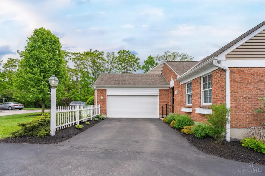 5815 Windknoll Court, Columbia, OH 45243 - #3