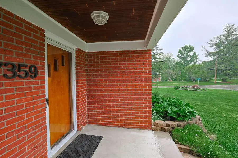 7359 Stephen Street, Maineville, OH 45039 - #3