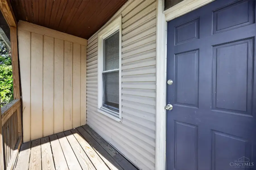 717 Mulberry Street, Lockland, OH 45215 - #3