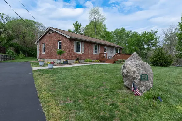 7057 Howard Rd, Franklin Twp, OH 45005