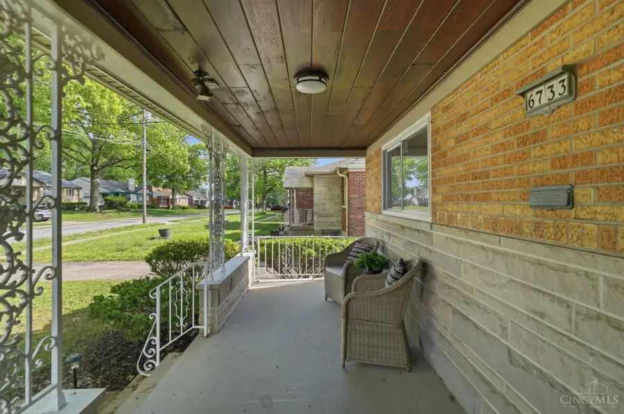 6733 Stoll Lane, Silverton, OH 45236 - #2