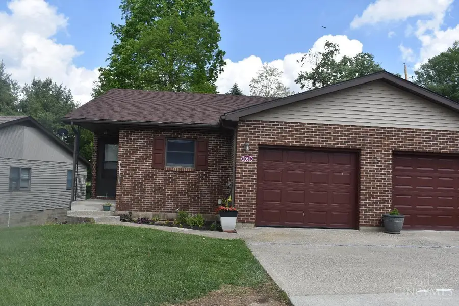 106 Springlake Avenue #1/2, Hillsboro, OH 45133 - #3