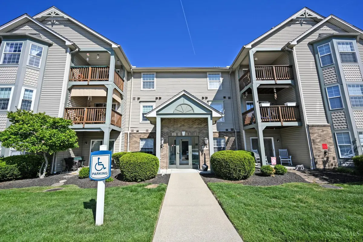 4941 N Arbor Woods Court #105, Cincinnati, OH 45248 - #1