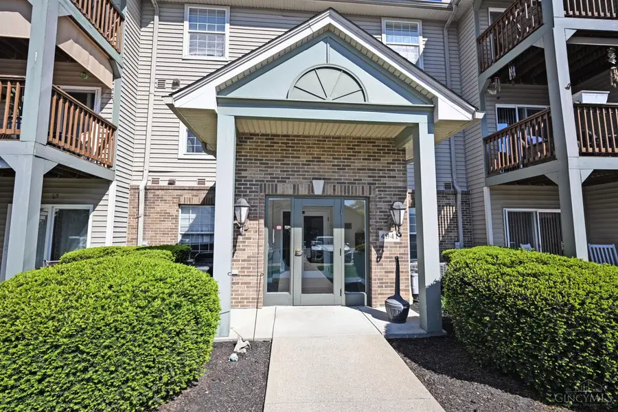 4941 N Arbor Woods Court #105, Cincinnati, OH 45248 - #3