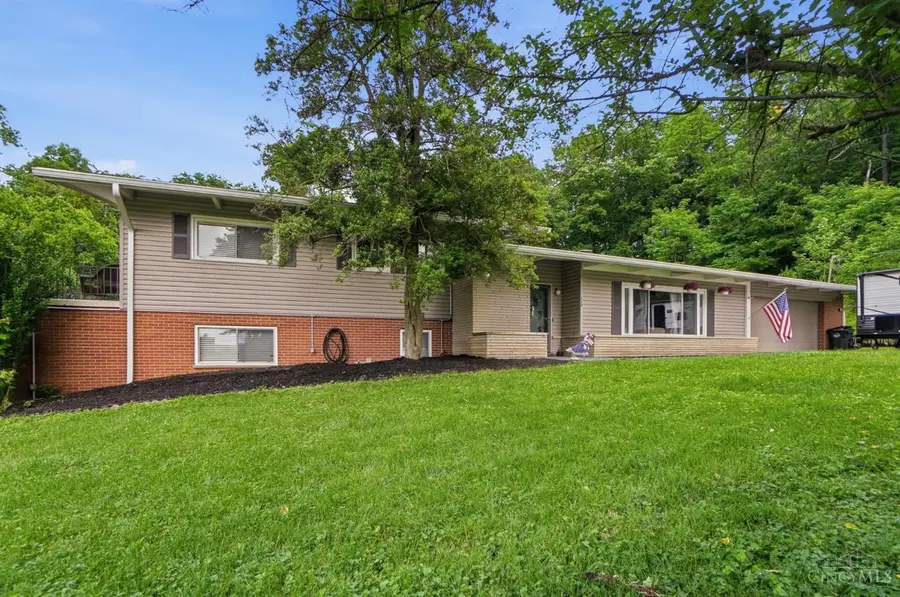 716 Shelley Drive, Batavia, OH 45103 - #2