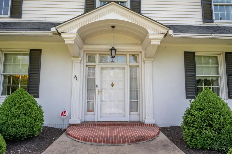 211 Highland Street, Middletown, OH 45044 - #2