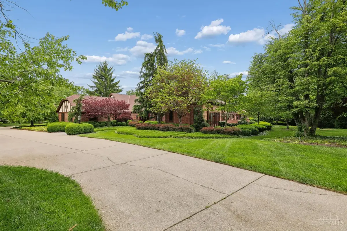 9 Little Creek Lane, Glendale, OH 45246 - #1