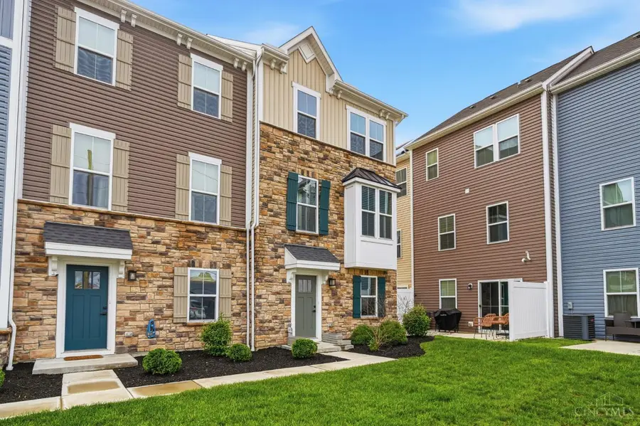9 Wentworth Lane, Deer Park, OH 45236 - #3